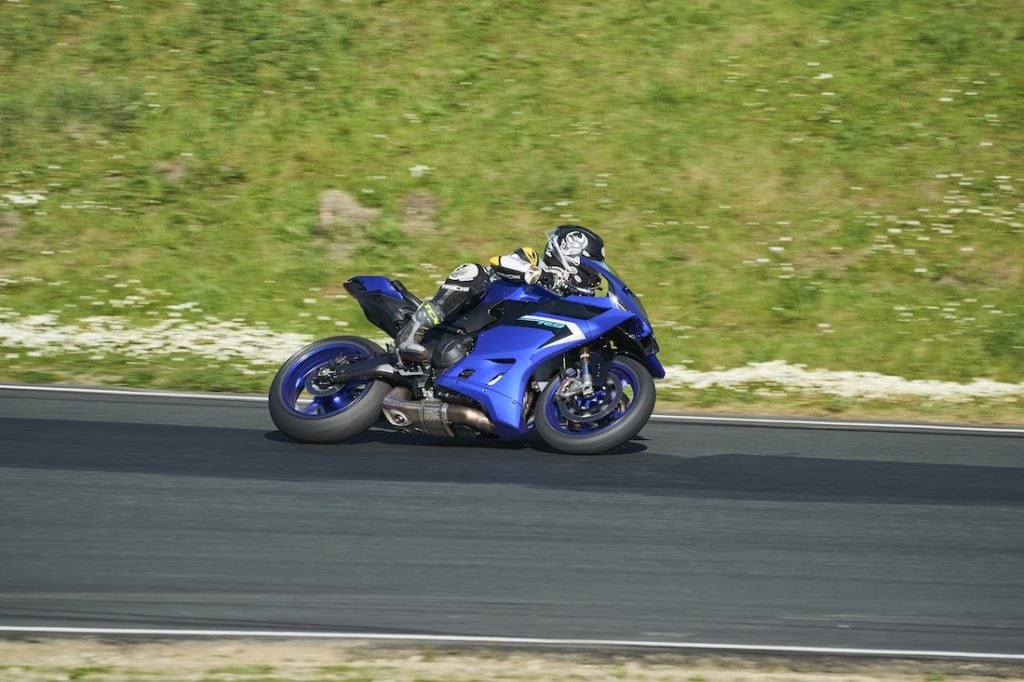 Yamaha R9 Height Rider First Ride: 2025 Yamaha R9